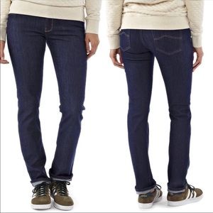 Patagonia Straight Leg Dark Wash Size 6